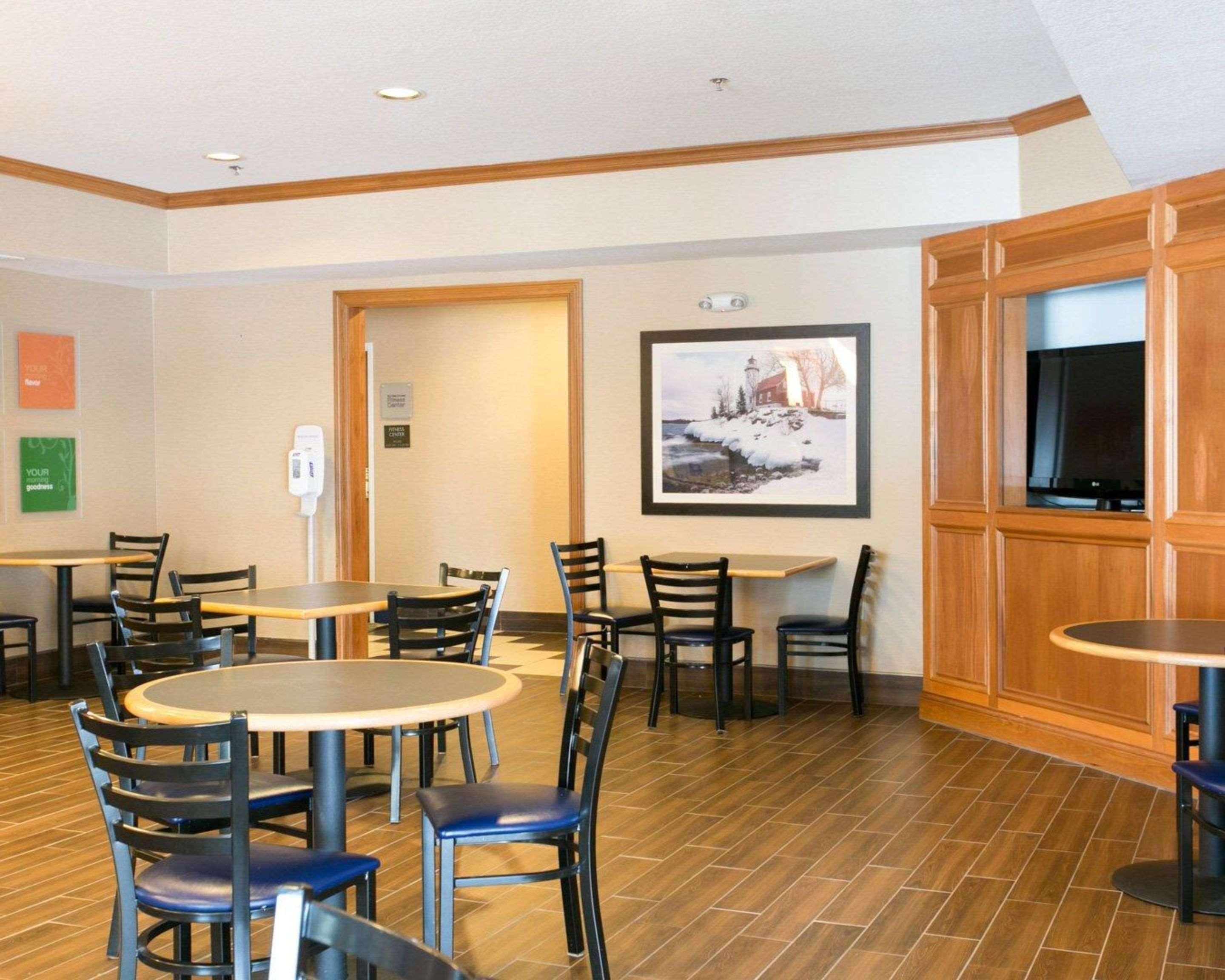 Comfort Suites Benton Harbor - St Joseph Esterno foto